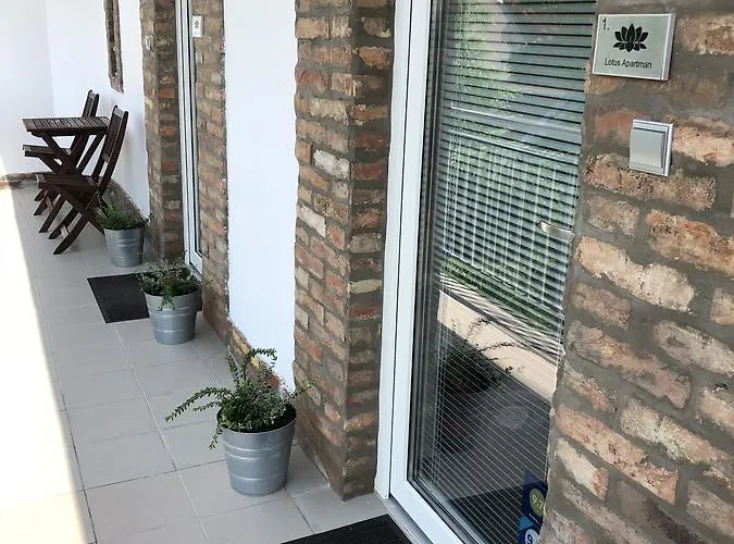 Apartament Lotus Apartman *